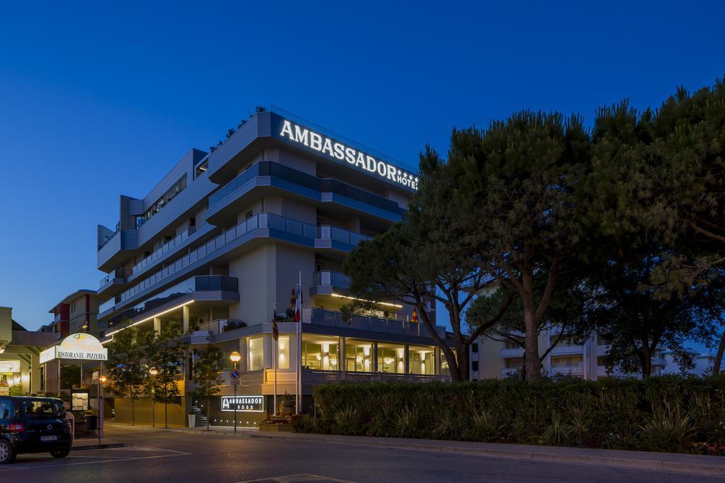 Hotel Ambassador Bibione Exterior foto